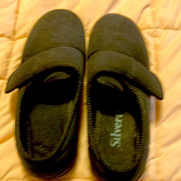 silvrets Shoes Mens Slippers Especially Made For Neuropathy Poshmark